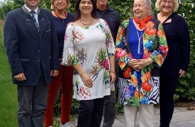 Gruppenfoto bei Gratulation