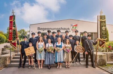 Gruppenfoto der Feuerwehrvereine
