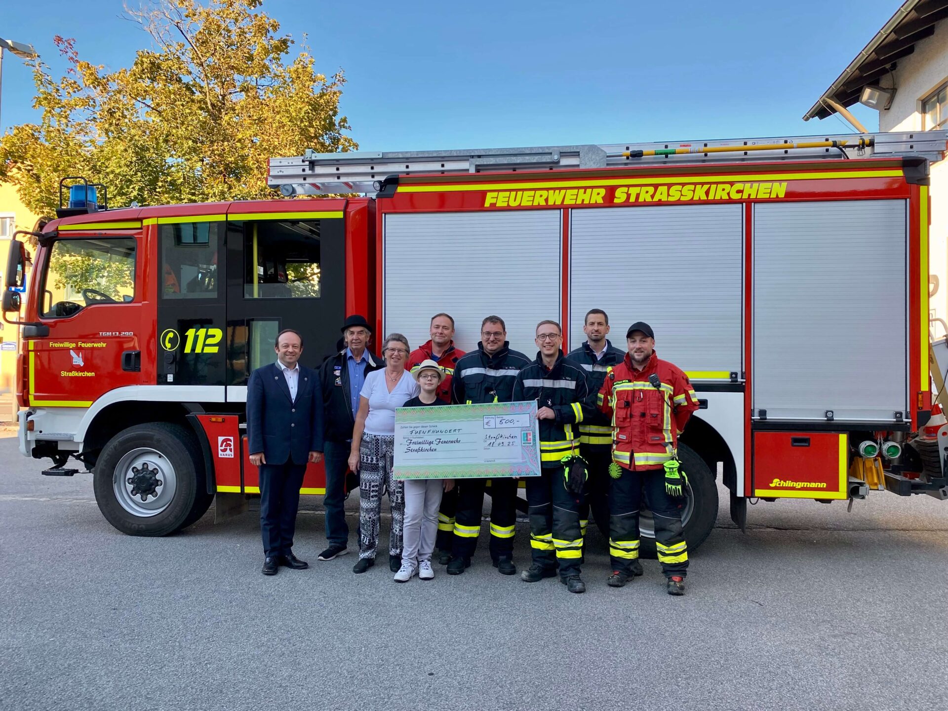 Spende für Jugendfeuerwehr übergeben