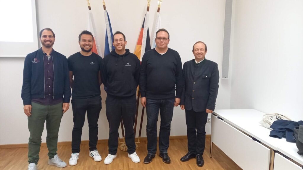 Gruppenfoto der Verantwortlichen