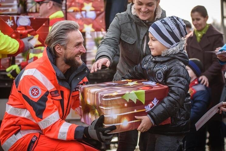 Johanniter-Weihnachtstrucker, 15.11.-12.12.2025 in der VG Straßkirchen – externer Link zur Homepage der Johanniter